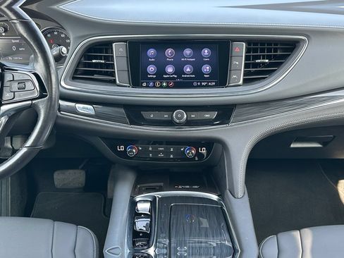 Used 2024 Buick Enclave Essence w/ Experience Buick Package FWD image 10