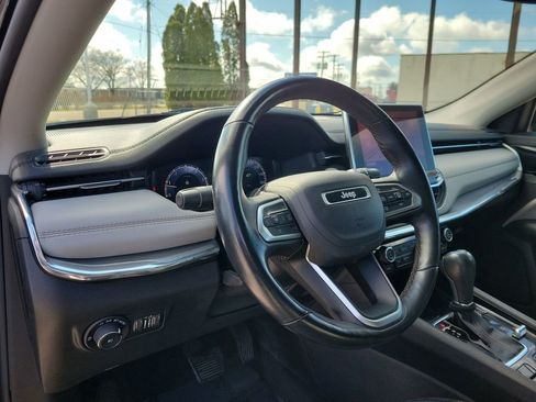 Used 2022 Jeep Compass Limited w/ Elite Group AWD/4WD image 22