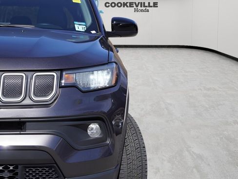 Used 2022 Jeep Compass Latitude image 6