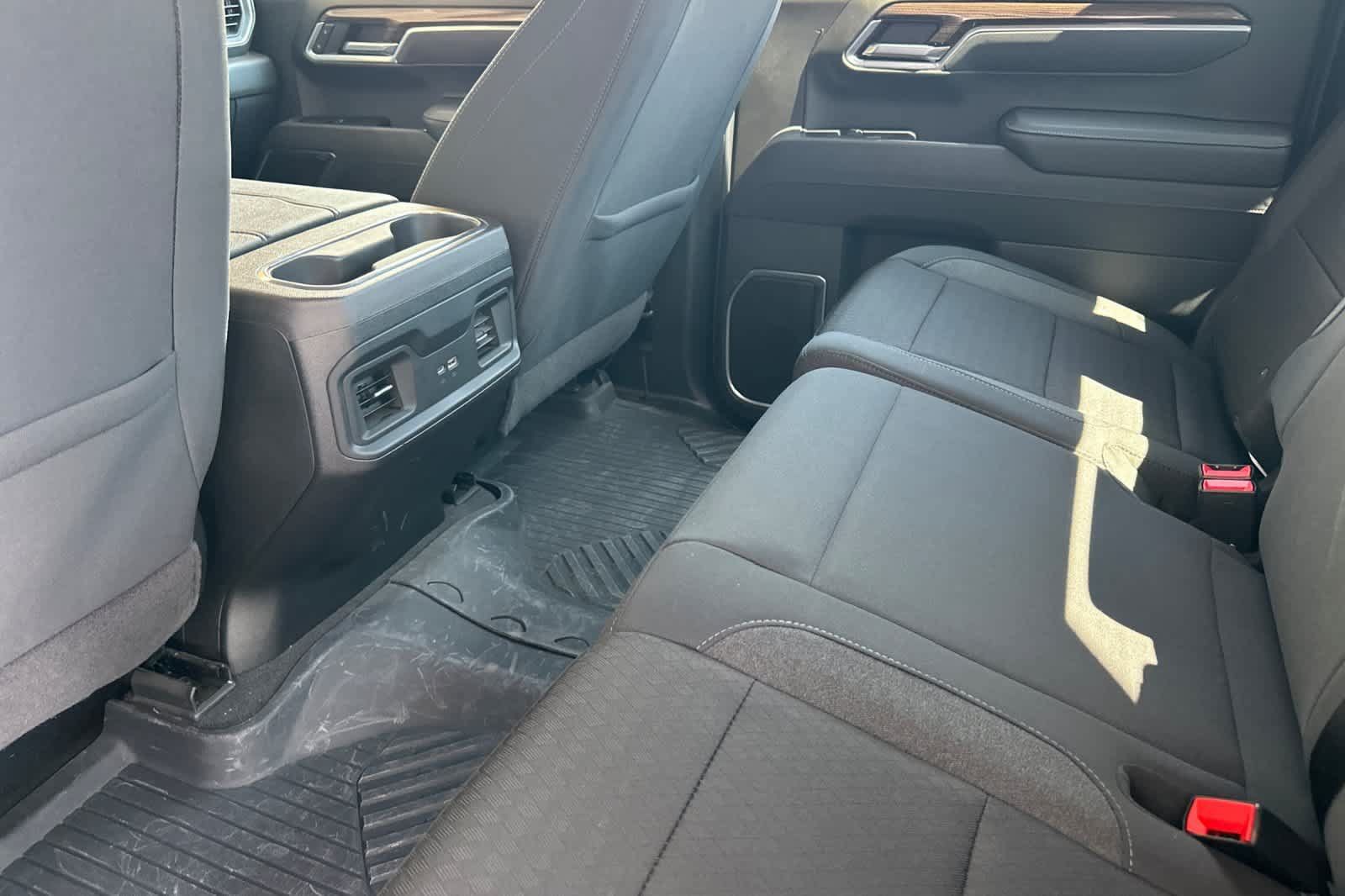 Used 2025 Chevrolet Silverado 1500 LT AWD/4WD image 12