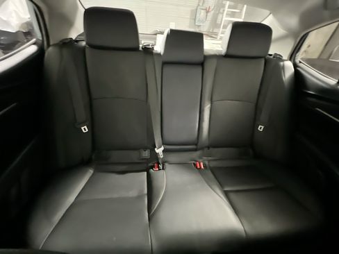 Used 2025 Toyota Camry XLE FWD image 33