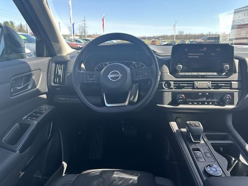 Certified 2025 Nissan Pathfinder S image 20