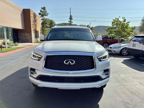 Used 2018 INFINITI QX80 4WD w/ Driver Assistance Package image 5