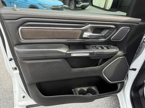Used 2023 RAM 1500 Laramie AWD/4WD image 29
