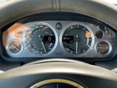 Used 2015 Aston Martin DB9 Coupe RWD image 31