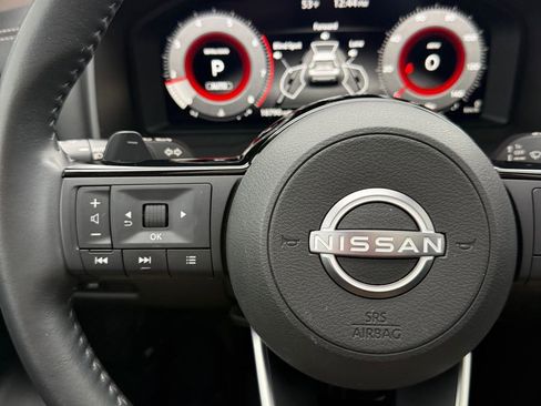 Used 2023 Nissan Rogue Platinum w/ Platinum Premium Package image 15