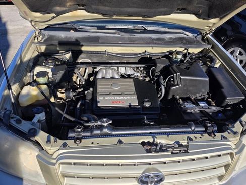 Used 2003 Toyota Highlander Limited image 27