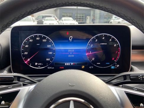 Used 2023 Mercedes-Benz C 300 4MATIC Sedan image 15