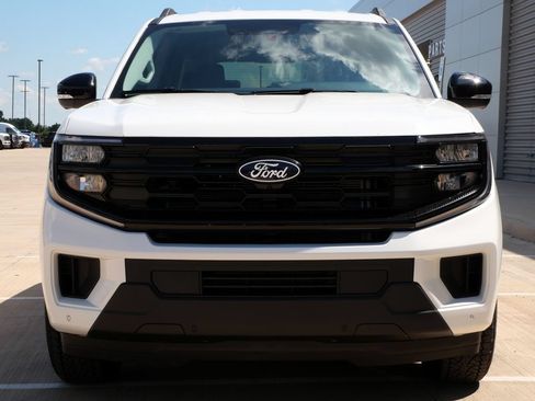 New 2027 Ford Expedition Active AWD/4WD image 4