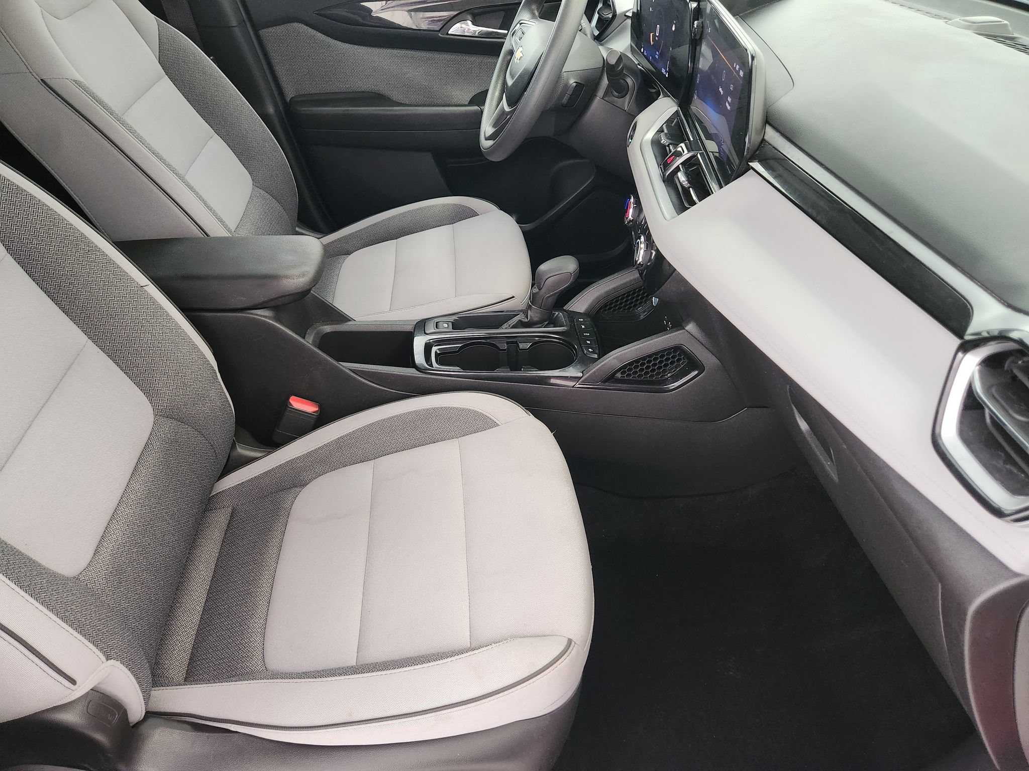 Used 2026 Chevrolet TrailBlazer LT FWD image 13