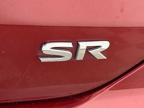 Used 2021 Nissan Kicks SR w/ Interior Electronics Package FWD image 26