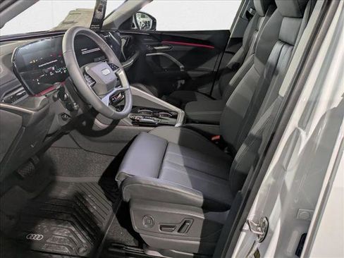 New 2025 Audi Q5 Premium Plus image 4