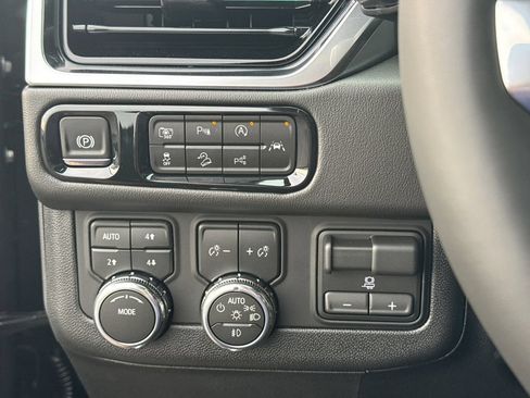 New 2026 GMC Yukon XL Elevation w/ Elevation Premium Package AWD/4WD image 20