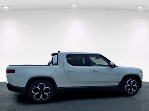 Used 2022 Rivian R1T Adventure AWD/4WD image 13