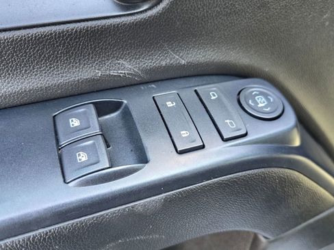 Used 2018 GMC Sierra 1500 2WD Regular Cab image 19