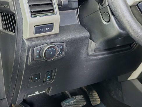 Used 2019 Ford F250 Lariat w/ Lariat Ultimate Package image 12