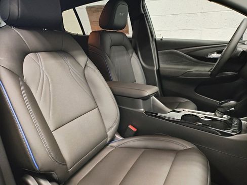 New 2026 Buick Envista Sport Touring w/ Convenience I Package image 9