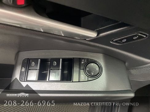 Used 2022 MAZDA CX-30 AWD 2.5 S w/ Select Package image 17