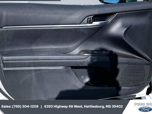 Used 2024 Toyota Camry LE image 17