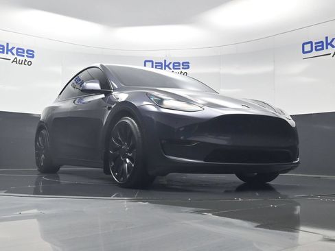 Used 2022 Tesla Model Y Performance AWD/4WD image 35