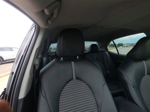 Used 2022 Toyota Camry SE FWD image 30