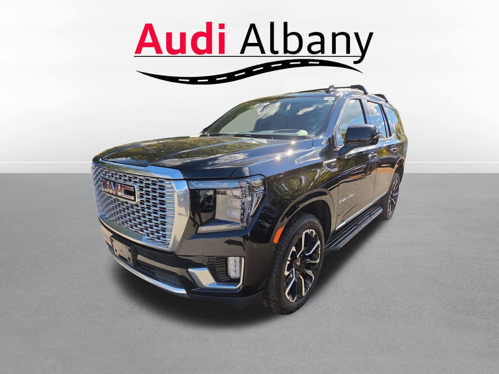 Used 2022 GMC Yukon Denali AWD/4WD image 1