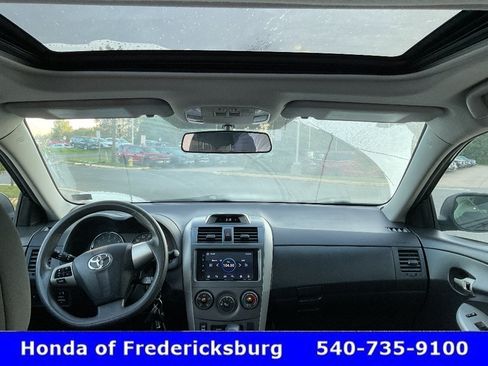 Used 2013 Toyota Corolla S w/ Premium Pkg FWD image 40