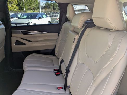 Used 2025 INFINITI QX60 Luxe image 25