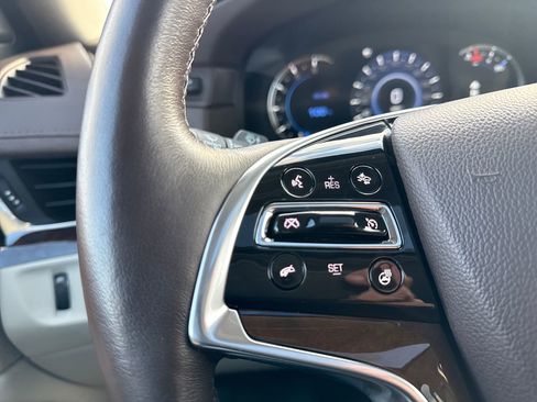Used 2016 Cadillac Escalade Premium image 31
