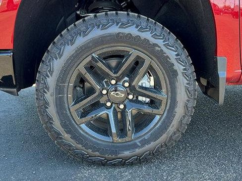 New 2026 Chevrolet Silverado 1500 LT Trail Boss w/ Convenience Package II image 13