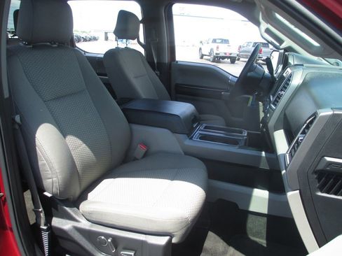 Used 2015 Ford F150 XLT w/ Equipment Group 302A Luxury AWD/4WD image 22