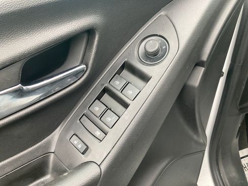 Used 2022 Chevrolet Trax LT w/ Driver Confidence Package image 14