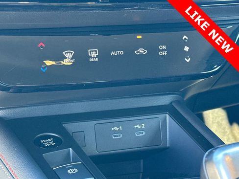 Used 2026 Nissan Kicks SR w/ Illumination Package image 30