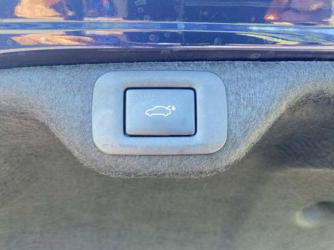 Used 2025 Lexus ES 300h w/ Premium Package FWD image 12