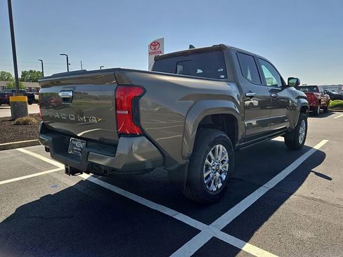 New 2026 Toyota Tacoma Limited AWD/4WD image 3