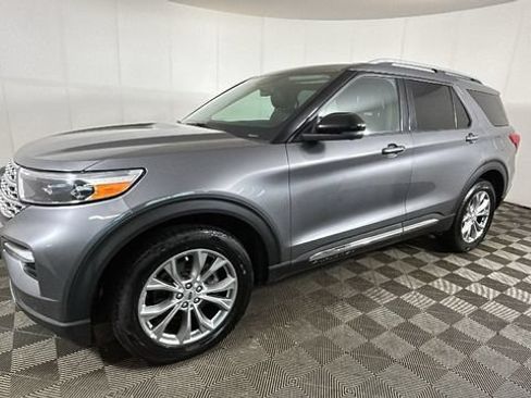 Used 2023 Ford Explorer Limited AWD/4WD image 6