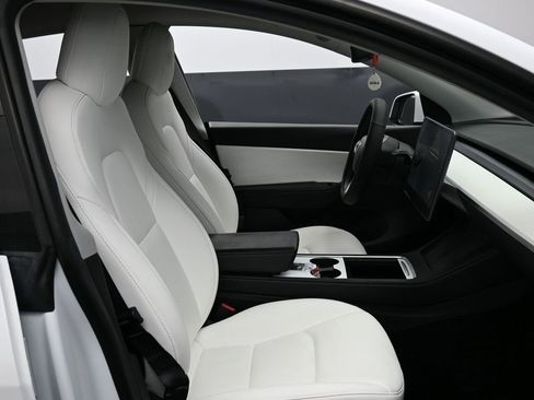 Used 2021 Tesla Model Y 2WD image 41