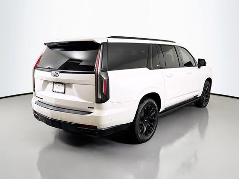 Used 2022 Cadillac Escalade ESV Sport Platinum w/ LPO, ONYX Package image 7