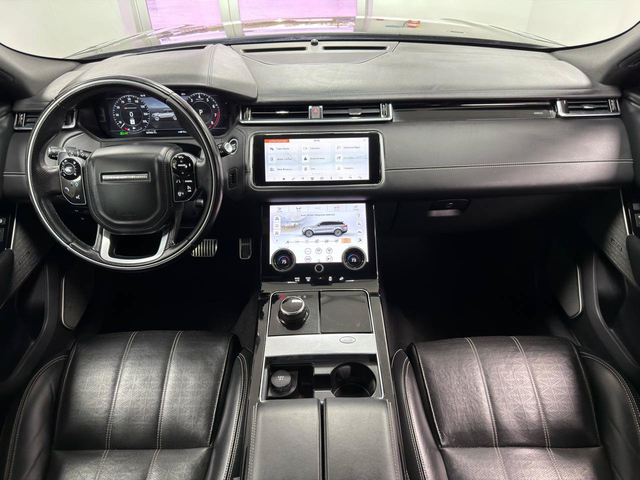Used 2018 Land Rover Range Rover Velar AWD/4WD image 29