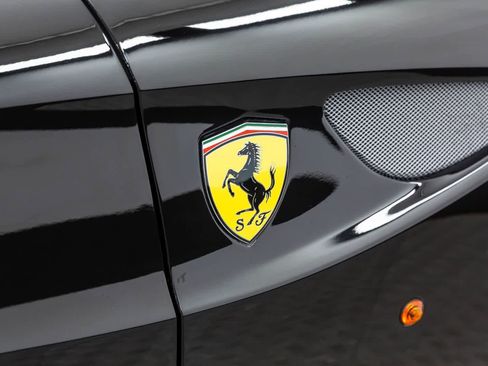 Used 2015 Ferrari FF image 49
