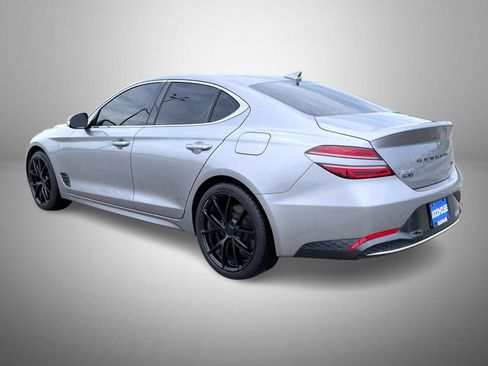 Used 2022 Genesis G70 2.0T AWD/4WD image 7