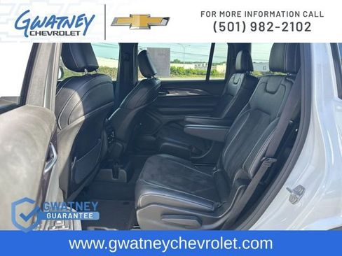 Used 2023 Jeep Grand Cherokee L Laredo RWD image 25