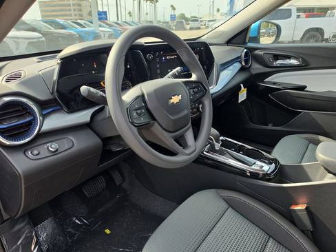 New 2026 Chevrolet Trax LT FWD image 12