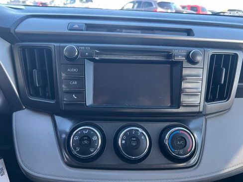 Used 2014 Toyota RAV4 LE AWD/4WD image 17