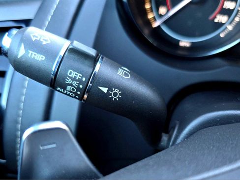 Used 2016 Jaguar F-TYPE R image 19