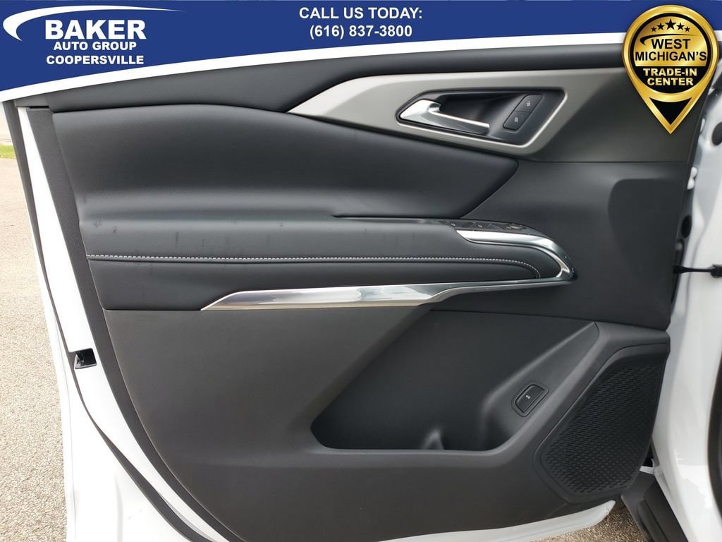 New 2026 Chevrolet Traverse LT w/ Driver Confidence Package AWD/4WD image 13