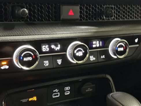 Used 2025 Honda CR-V EX image 16