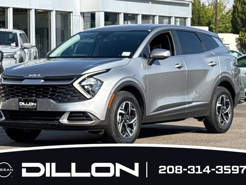 Used 2023 Kia Sportage LX AWD/4WD image 8