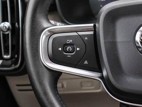 Used 2019 Volvo XC40 T5 Inscription AWD/4WD image 20
