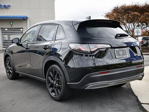 Used 2024 Honda HR-V Sport image 7